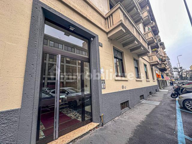 Stanza singola via Enrico Nöe, Milano