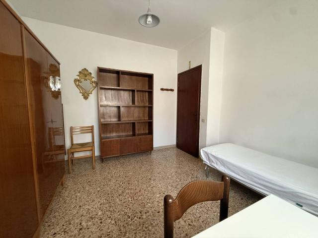 Stanza singola via Enrico Betti 10, Pisa