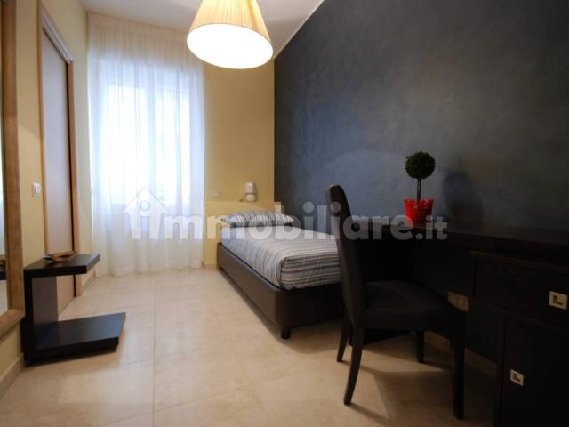 Stanza singola via Enrico Costa 31, Cagliari