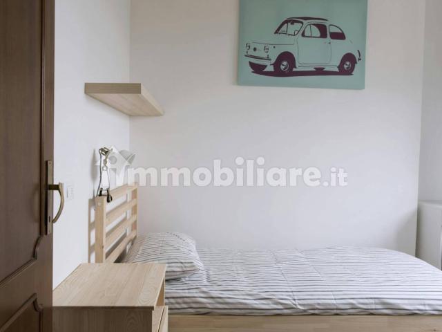 Stanza singola via Federico Engels, Milano