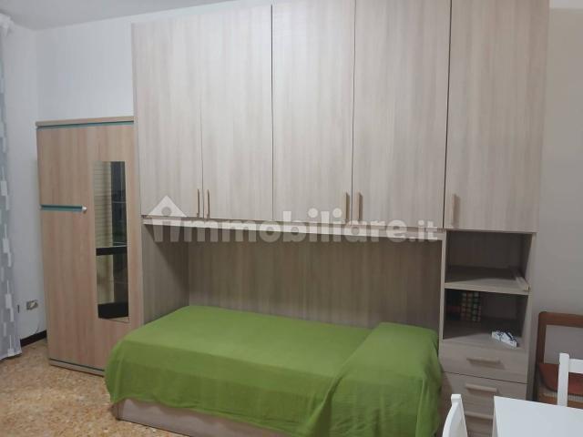 Stanza singola via Innocenzo Isimbardi 32, Milano