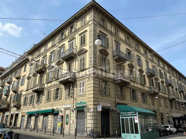 Stanza singola via Ormea 8, Torino