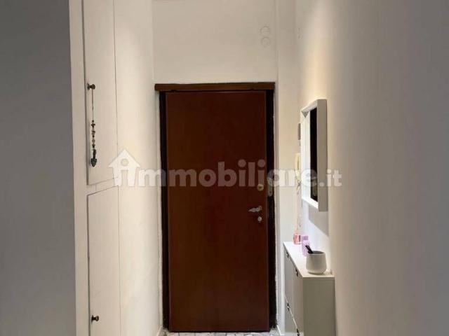 Stanza singola via Lorenteggio 141, Milano