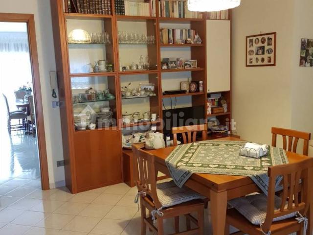 Stanza singola via Lorenzo Ferrante 84, Avellino