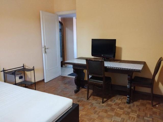 Stanza singola via Licio Quinzio Cincinnato 7A, Pomezia