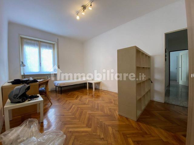 Stanza singola via Luigi Frapolli 38, Milano