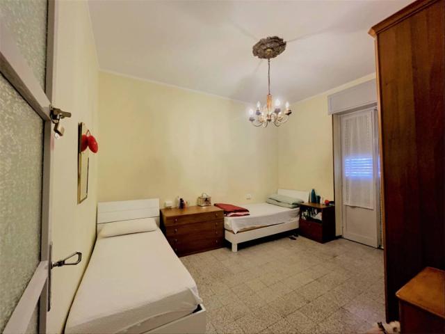 Stanza singola via Monte Nero 44, Novara
