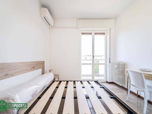 Stanza singola via Madre Anna Eugenia Picco 16, Milano