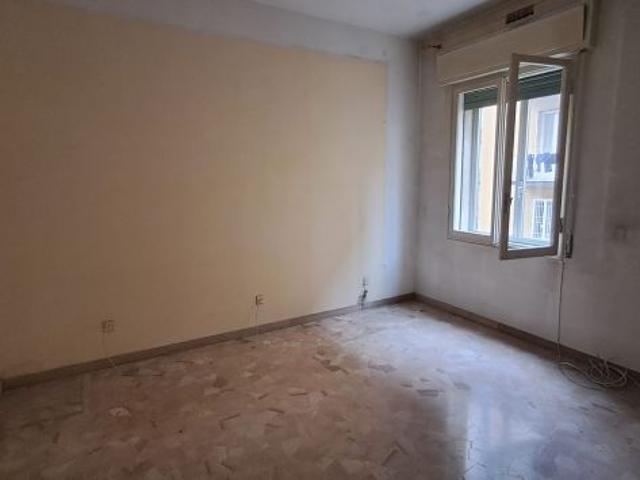 Stanza singola via Mascarella Bologna