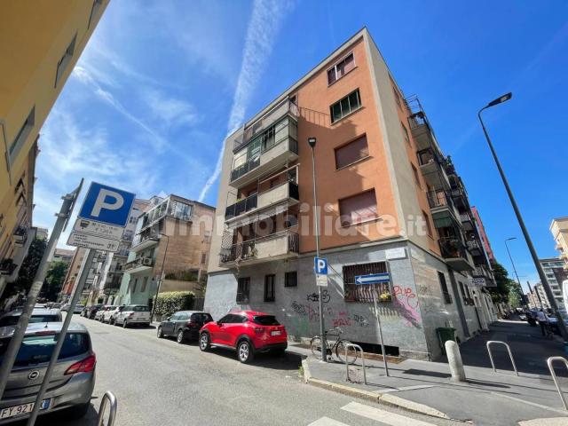 Stanza singola via Negroli 45, Milano