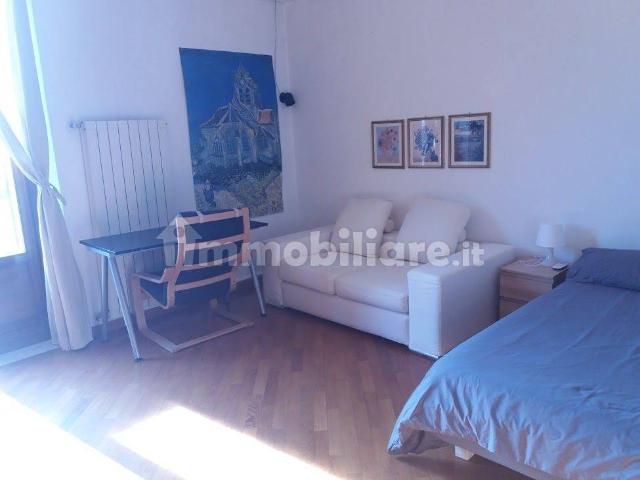 Stanza singola via Nicostrato Castellini 9, Milano