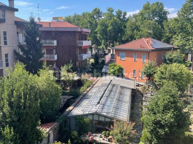 Stanza singola via San Brunone 6, Milano