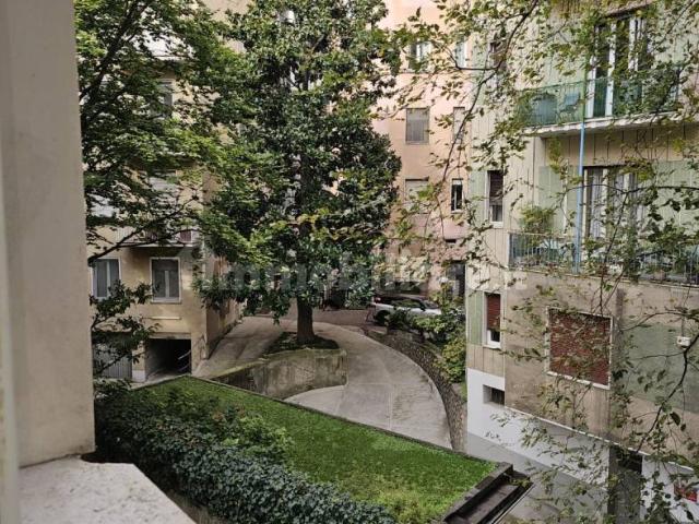 Stanza singola via San Vincenzo, Milano