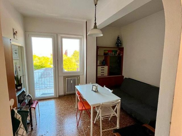 Stanza singola Via Stalingrado, Bologna