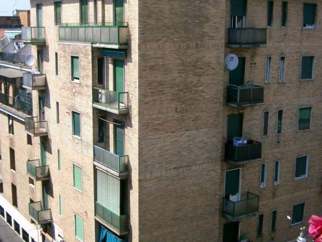 Stanza singola via Padova 167, Milano
