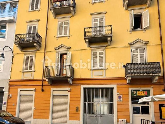 Stanza singola via Parma 60, Torino