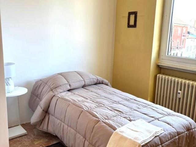 Stanza singola via Piave 23, Novara