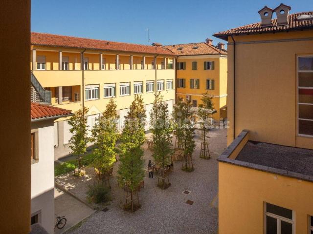 Stanza singola viale Ungheria 18, Udine