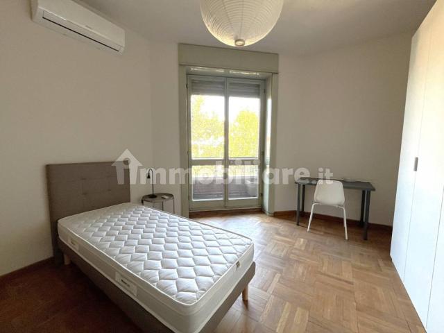 Stanza singola viale Andrea Doria 17, Milano