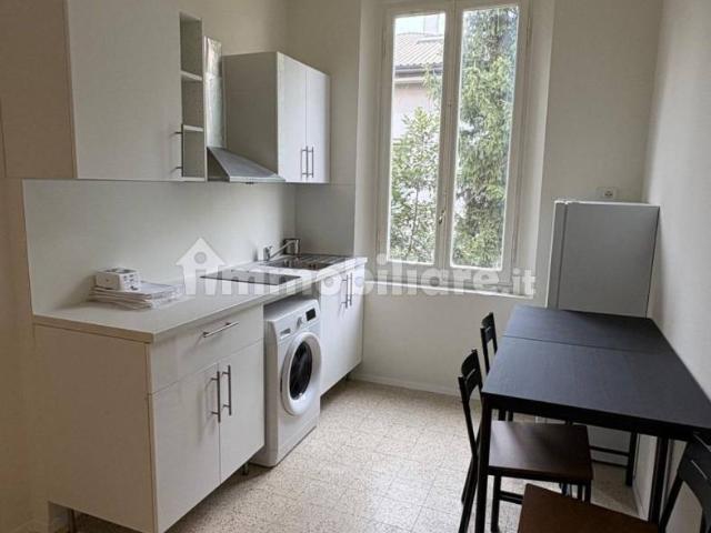 Stanza singola viale Caprera 10, Parma