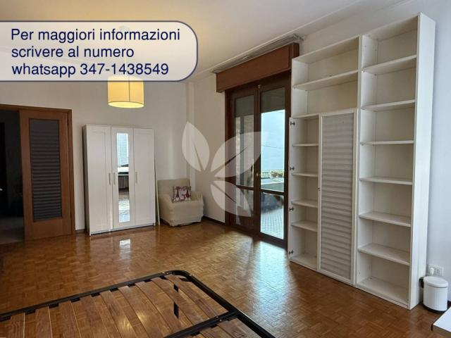 Stanza singola viale Duca Alessandro, Parma
