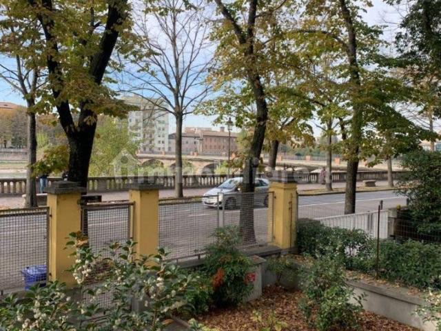 Stanza singola viale F. e G. L. Basetti, Parma