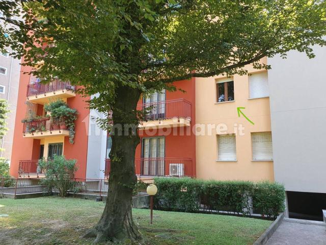 Stanza singola viale Famagosta 43, Milano