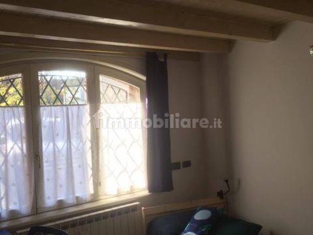 Stanza singola viale Gaetano Storchi 451, Modena