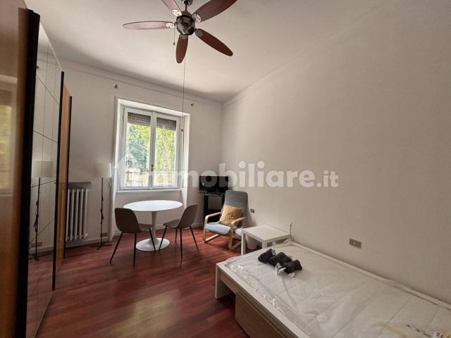 Stanza singola viale Giovanni da Cermenate 29, Milano