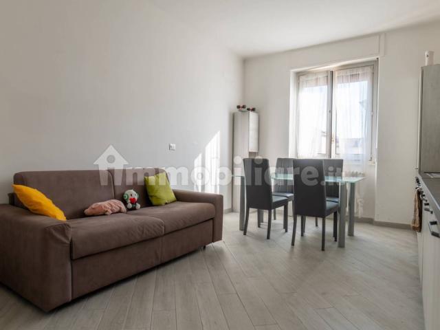 Stanza singola viale Giovanni Suzzani 92, Milano
