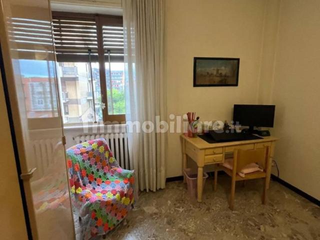 Stanza singola viale Japigia 168, Bari
