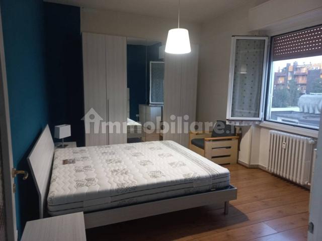 Stanza singola viale Legioni Romane 65, Milano