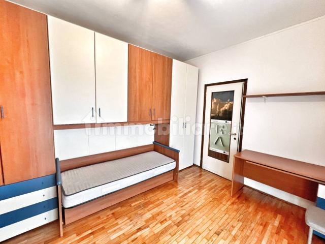 Stanza singola viale Legioni Romane 28, Milano