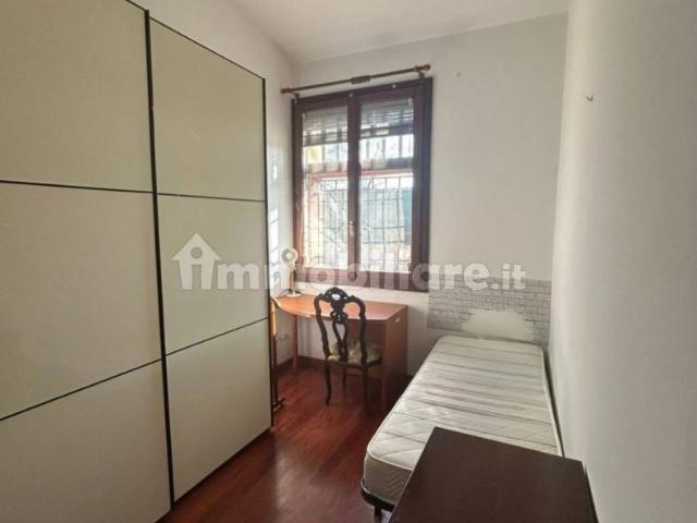 Stanza singola viale Monte Kosica, Modena
