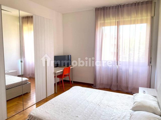 Stanza singola viale Renato Serra 16, Milano
