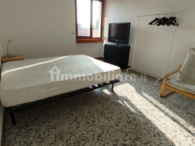 Stanza singola viale Sarca 94, Milano