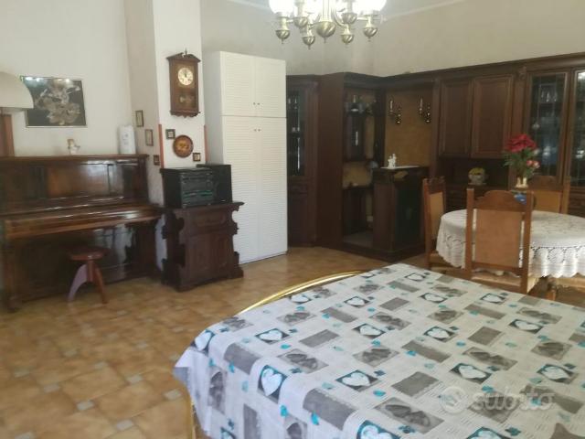 Stanza singola zona centrale