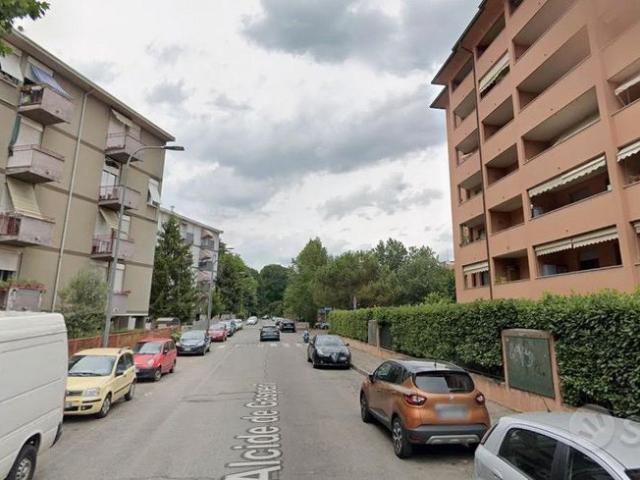 Stanza singola a Monza libera da subito