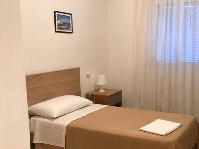Stanza singola a Castello + spese incluse