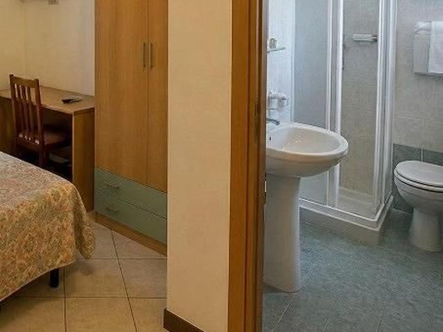 Stanza singola a Leopoldo + bagno privato
