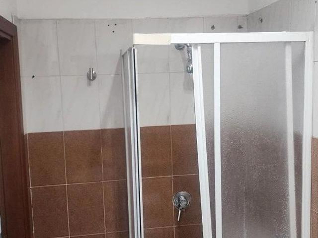 Stanza singola con bagno in camera