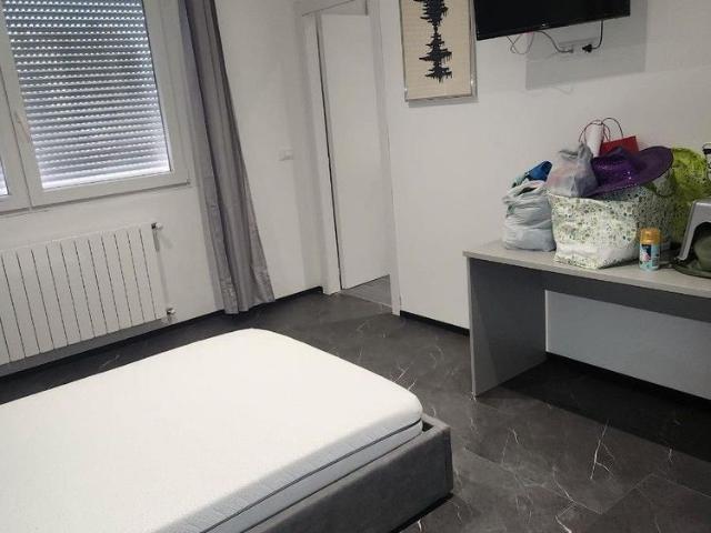 Stanza singola con bagno privato