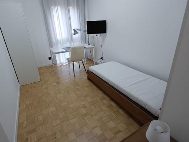 Stanza singola con bagno privato