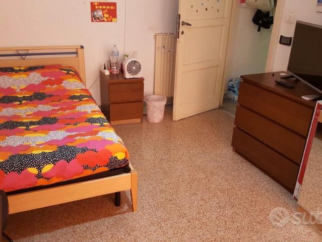 Stanza singola con bagno privato Piazza Re di Roma