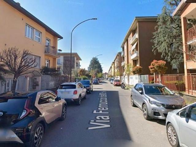 Stanza singola con posto auto e terrazzo BERGAMO