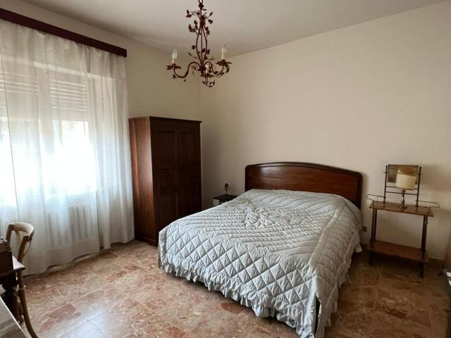 Stanza Singola con terrazzi, Siena mentana