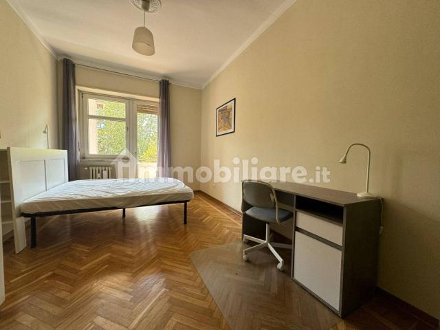Stanza singola corso Francia 86, Torino