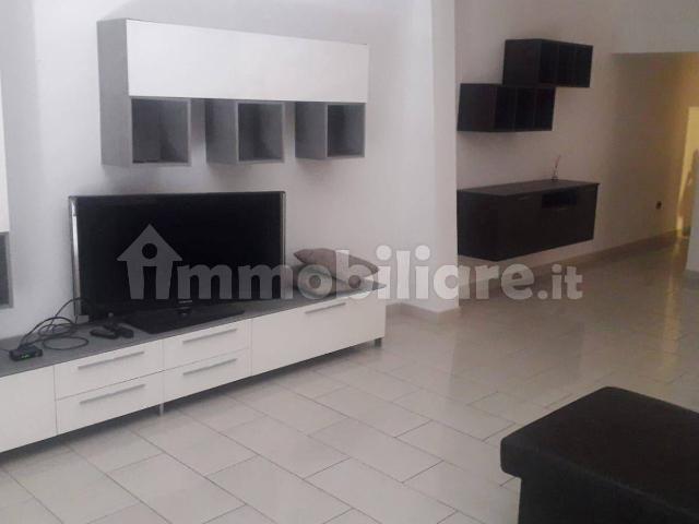 Stanza singola corso Italia 105, Taranto