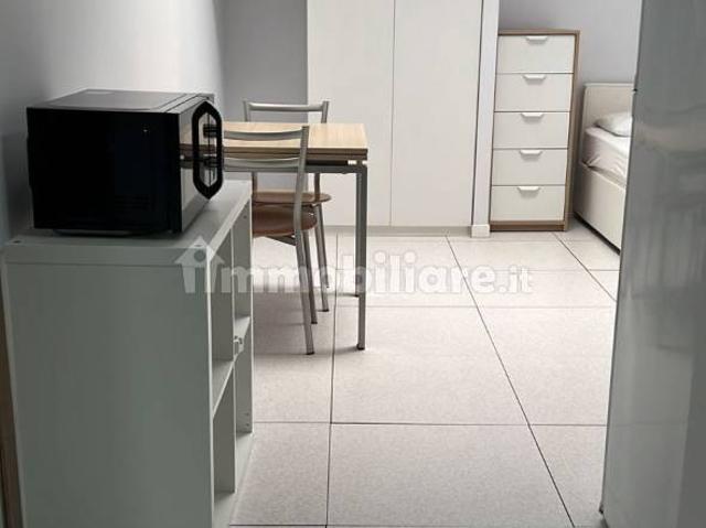 Stanza singola corso Promessi Sposi 21A, Lecco