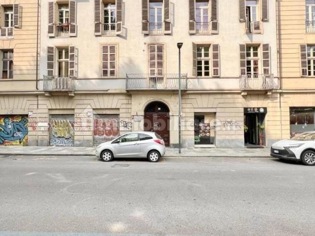 Stanza singola corso Regina Margherita 152, Torino